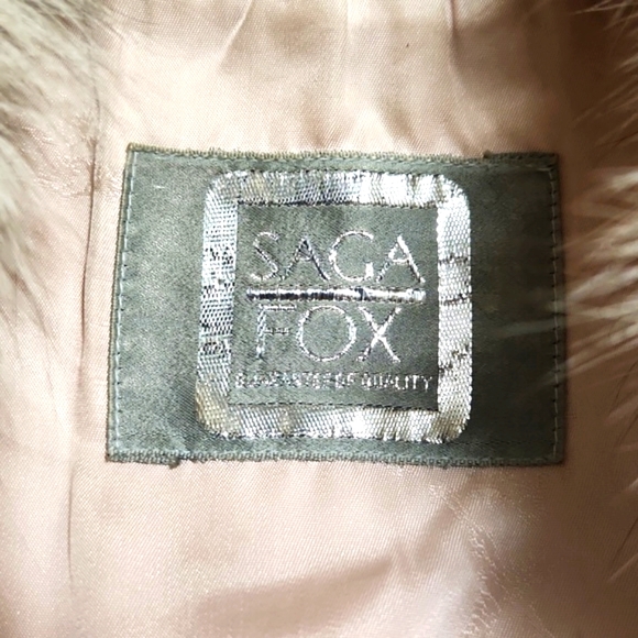 VTG Saga Fox Natural Blue Fox Norway Fur Coat Size Small EUC! - Picture 11 of 16